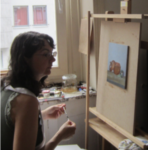 Nathalie Bernard dans l'atelier